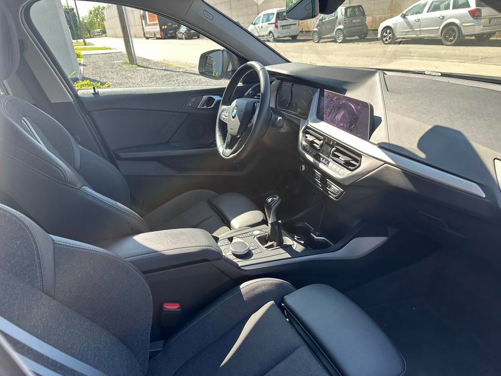 BMW 116d avec sièges sport, 1/2 cuir, Navi,..., Achat, Phares entièrement LED, Euro 6, Entretenue par le concessionnaire