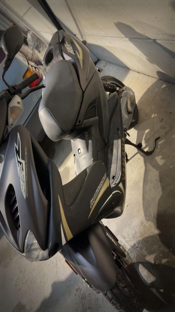 Mbk nitro / yamaha aerox, Fietsen en Brommers, Scooters | Yamaha, Aerox, Klasse A (25 km/u), Ophalen of Verzenden, Zo goed als nieuw