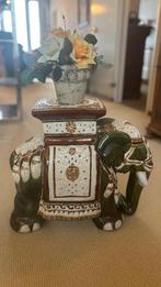 Éléphant décoratif en céramique, Enlèvement