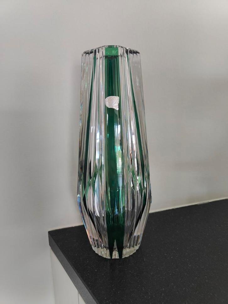 Magnifique vase en cristal de Val Saint Lambert - Vert émera, Maison & Meubles, Accessoires pour la Maison | Vases, Enlèvement