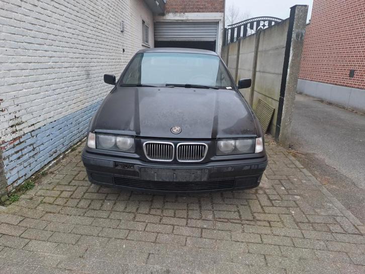 Bmw e36 : DERNIÈRE CHANCE, DEMAIN EN PIÈCES ET EN VIEUX FER, Autos, BMW, Entreprise, Enlèvement