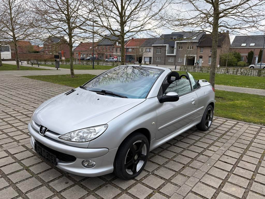 Peugeot 206cc A/C 1.6 i cabrio Lez ok start rijd perfect, Autos, Achat, Particulier, Essence, Entretenue par le concessionnaire