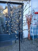 Le lot  arbre decoration lumineuse  etagere  blanche  panier, Enlèvement ou Envoi, Comme neuf, Autres types