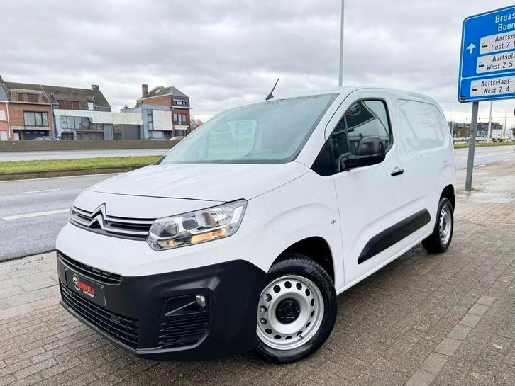 Citroen berlingo 2020 107dkm 1.2i 110pk Euro6d Navi 3zit Ful, Auto's, Bestelwagens en Lichte vracht, Bedrijf, Te koop, ABS, Airbags