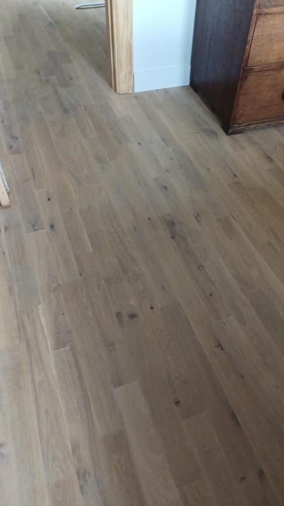 Parquet : en longueur ou en chevrons. 6 m2 ; vieux chêne., Neuf, Moins de 10 cm, Parquet, Enlèvement