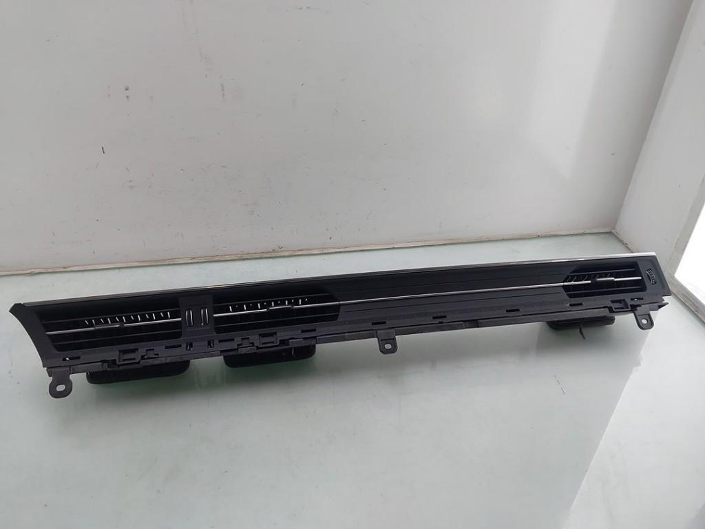 AERATEUR TABLEAU DE BORD Audi A6 Avant (C8) (01-2018/-), Utilisé, Audi