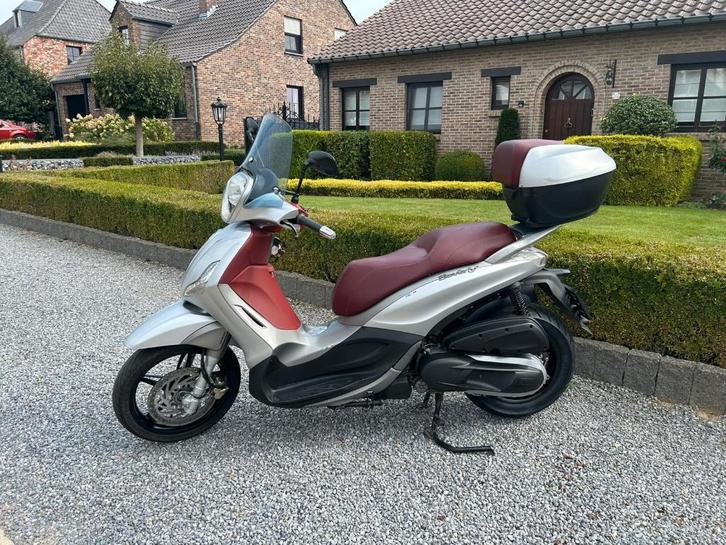 Piaggio Beverly 350, Motos, Motos | Piaggio, Entreprise, Scooter, 12 à 35 kW, 1 cylindre, Permis Moto A2 minimum, ABS, Enlèvement