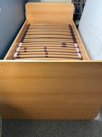 À vendre : lit avec sommier à lattes et matelas, 90 cm, Beige, Une personne, Enlèvement