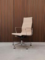 Vitra Eames Alumium chair - EA 119
