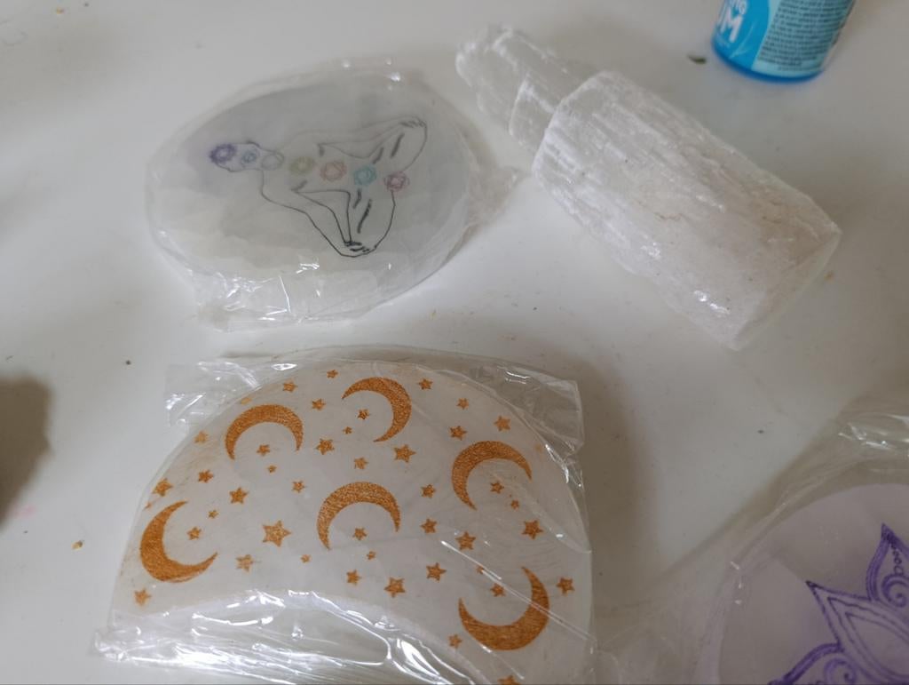 Sélénite ( imprime sur de vrais pierres), Collections, Enlèvement