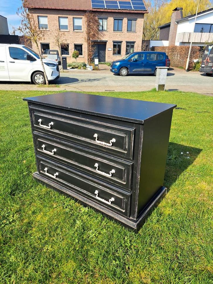 Commode et commode vintage noire élégante, Maison & Meubles, Armoires | Commodes, Utilisé, Moins de 100 cm, 50 à 100 cm, 25 à 50 cm