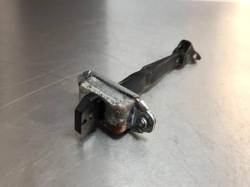 PORTIERVANGER RECHTS ACHTER Kia Venga (01-2010/03-2019), Dhr. M. Roggen, Achter, Marinus@Japoto.nl, Stadsweg 37 37
9917 PV  WIRDUM GR., NL