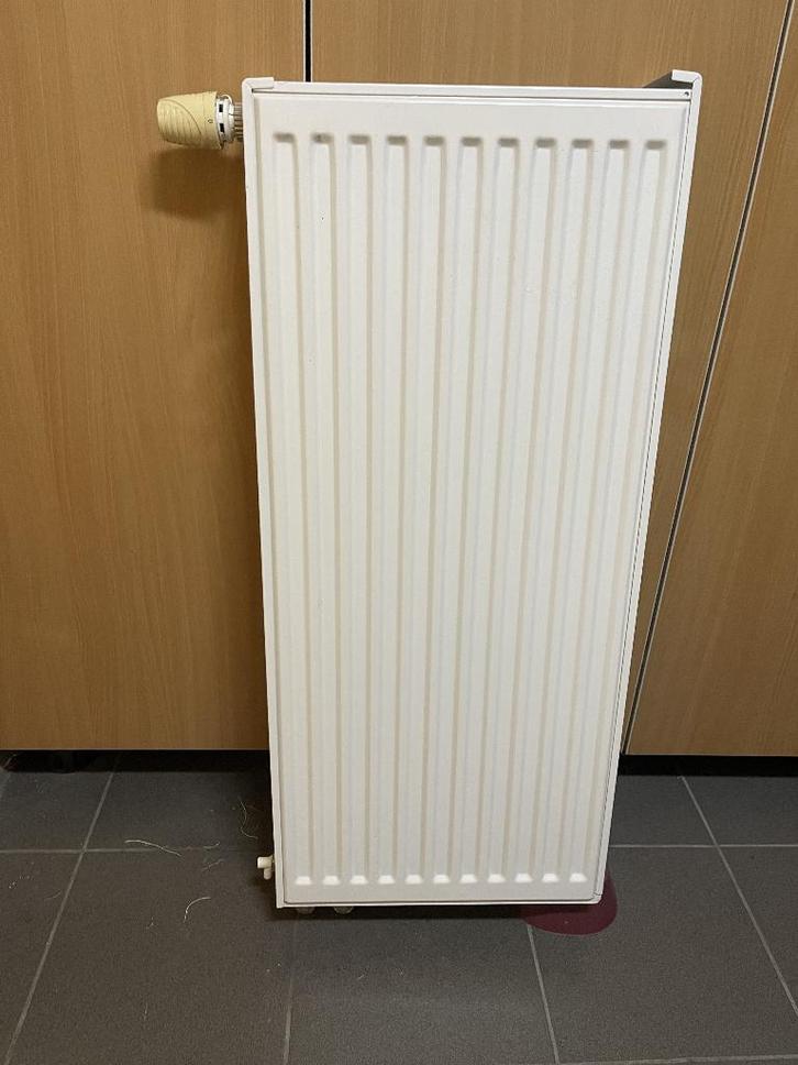 radiateurs, Bricolage & Construction, Chauffage & Radiateurs, Utilisé, Radiateur, 80 cm ou plus, Moins de 60 cm, Enlèvement