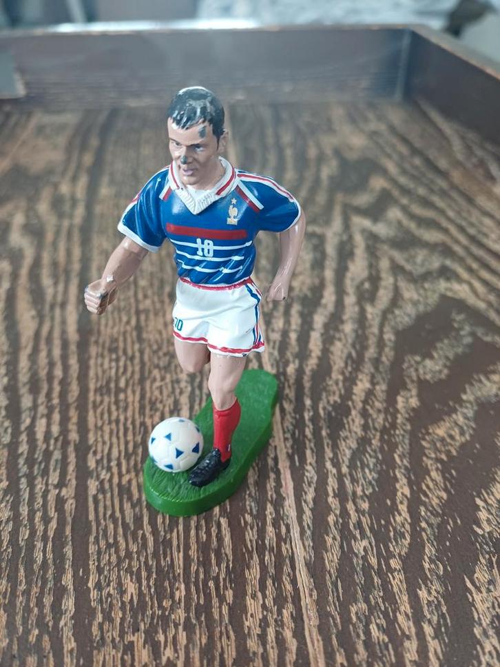 Figurine de collection Zinedine Zidane 1998, Collections, Articles de Sport & Football, Maillot, Enlèvement ou Envoi