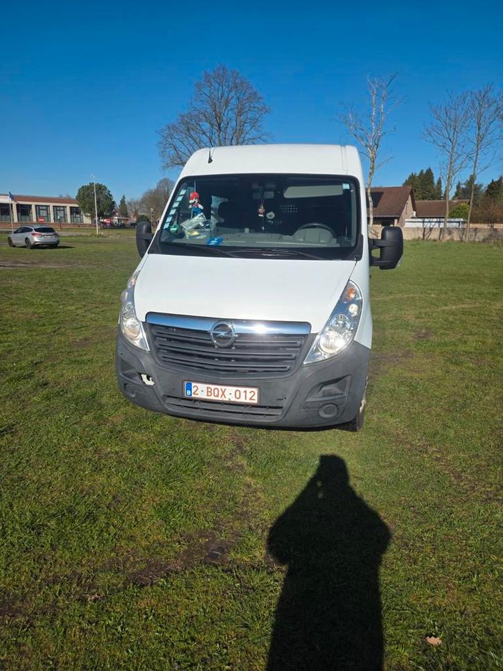 Mooie opel movano lichte vracht 7 zitplaatsen, Auto's, Bestelwagens en Lichte vracht, Particulier, Achteruitrijcamera, Opel, Diesel