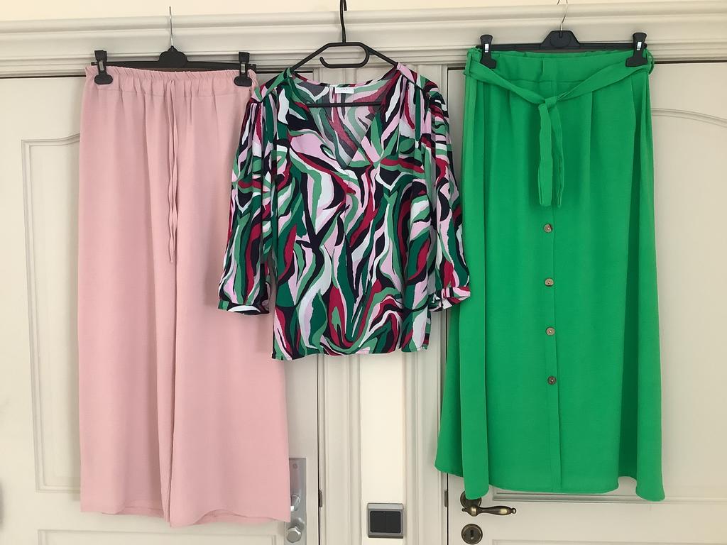 Pakket dameskleding 21stuks voor 20 euro zie foto’s, Kleding | Dames, Ophalen, Zo goed als nieuw, Maat 38/40 (M)