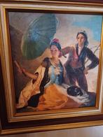 Tableaux avec cadres originaux,  tapis et bibelots divers