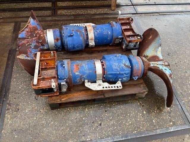 2276. Mestmixer / Mixer / dompelmenger biogasinstallaties /, Enlèvement, Utilisé