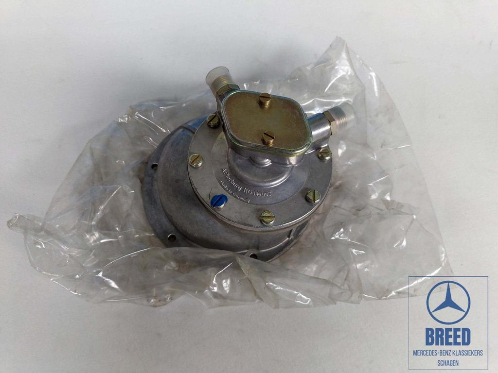 NOS Vacuümpomp voor OM615 616 617 Mercedes-Benz W115 W123, -, Nieuw, Ophalen of Verzenden, -