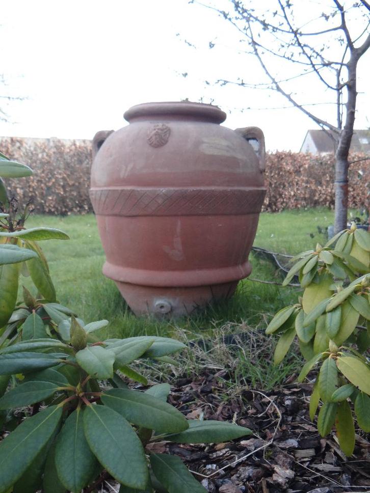Toscanse terracotta pot 75hoog x 64breed, Tuin en Terras, Bloempotten, Zo goed als nieuw, Terracotta, Binnen, Balkon, Tuin, 70 cm of meer