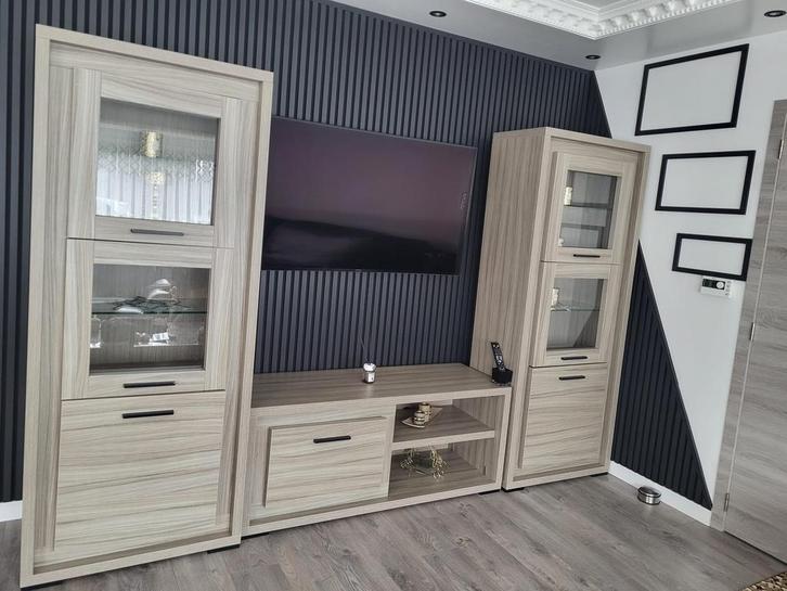 Zetels,salontafel,eettafel,bijzet tafel,tvkaast te koop, Maison & Meubles, Tables | Tables à manger, Utilisé, Quatre personnes