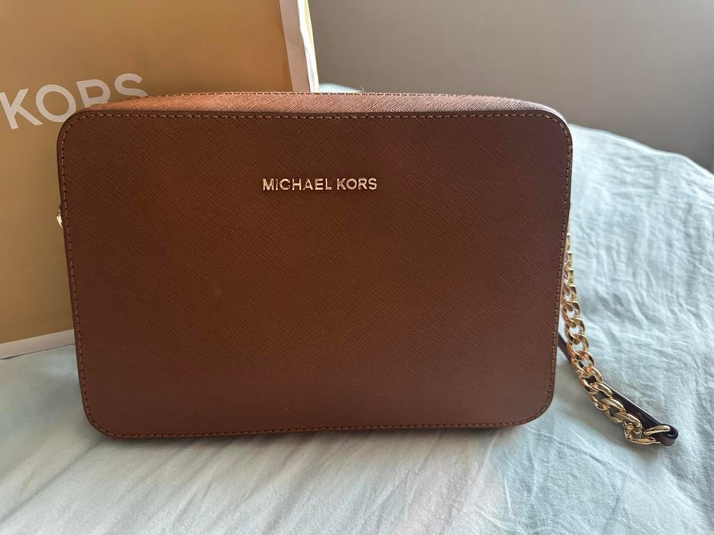 Michael Kors schoudertas nieuw.!, Ophalen of Verzenden, Nieuw, Bruin, Schoudertasje