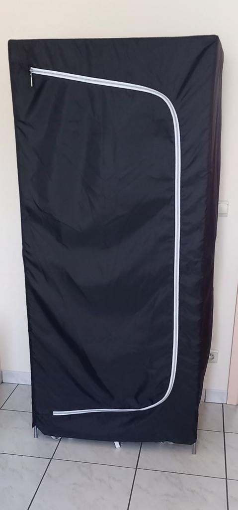 Zwarte kleerkast met hang en leg mogelijkheid., Huis en Inrichting, Kasten | Kleerkasten, Zo goed als nieuw, 150 tot 200 cm, 50 tot 100 cm