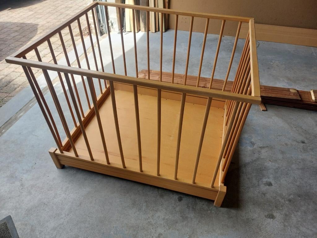 Joli parc en bois pour bébé., Enfants & Bébés, Parcs, Enlèvement