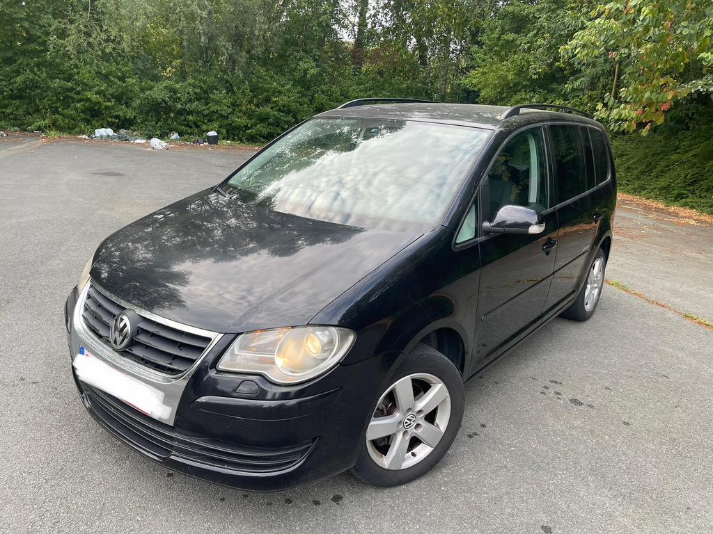 VW TOURAN 19 TDI 105CH MOD 2009 AIRCO GPS JA16 CTOK, Voorwielaandrijving, 4 cilinders, Zwart, Onderhoudsboekje