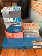 Vis, chevilles et chevilles à bascule, Enlèvement ou Envoi, Comme neuf, Chevilles