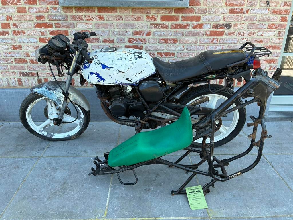 Honda nsr 50 AC08, Enlèvement, Comme neuf, Selle