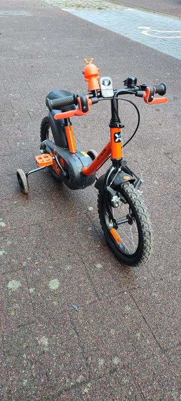 FIETS 14 INCH 3-5 JAAR ROBOT B'TWIN - met steunwielen beschikbaar voor biedingen
