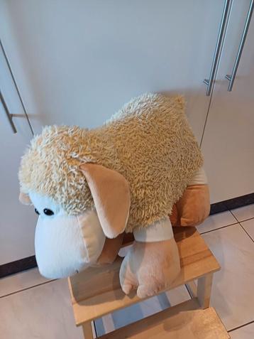 Knuffel schaap disponible aux enchères