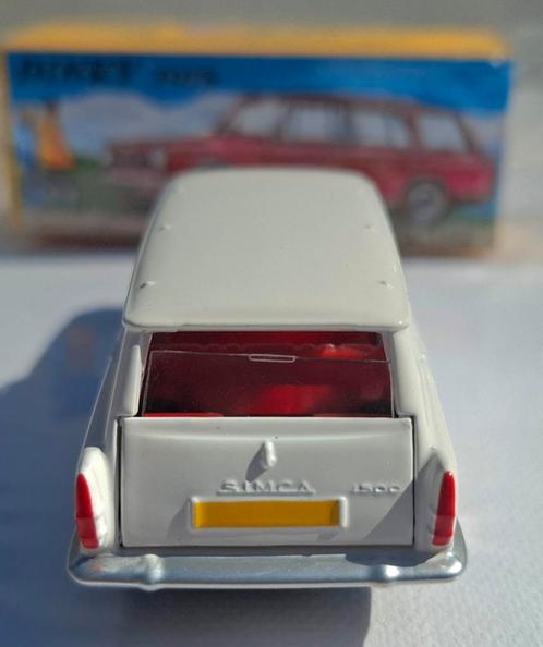DINKY TOYS SIMCA 13OO BREK NIEUW NOG IN HET DOOSJE SCH 1 43, Hobby en Vrije tijd, Modelauto's | 1:43, Zo goed als nieuw, Dinky Toys