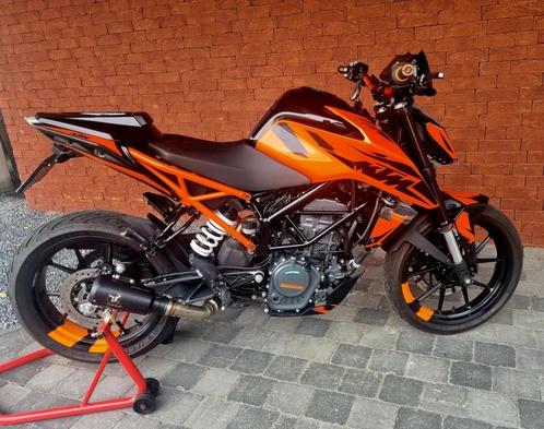 KTM Duke 125 met vele opties, Motoren, Motoren | KTM, Particulier, Naked bike, 11 kW of minder, 1 cilinder, Minimaal motorrijbewijs A1
