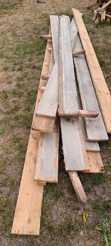 Hout van bekisting  beschikbaar voor biedingen