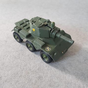 Crecent toys Britse pantserwagen 1263 disponible aux enchères