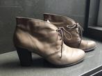 Lederen veterschoenen met hak, maat 41, Kleding | Dames, Schoenen, Beige, Ophalen of Verzenden, Schoenen met hoge hakken, Gedragen