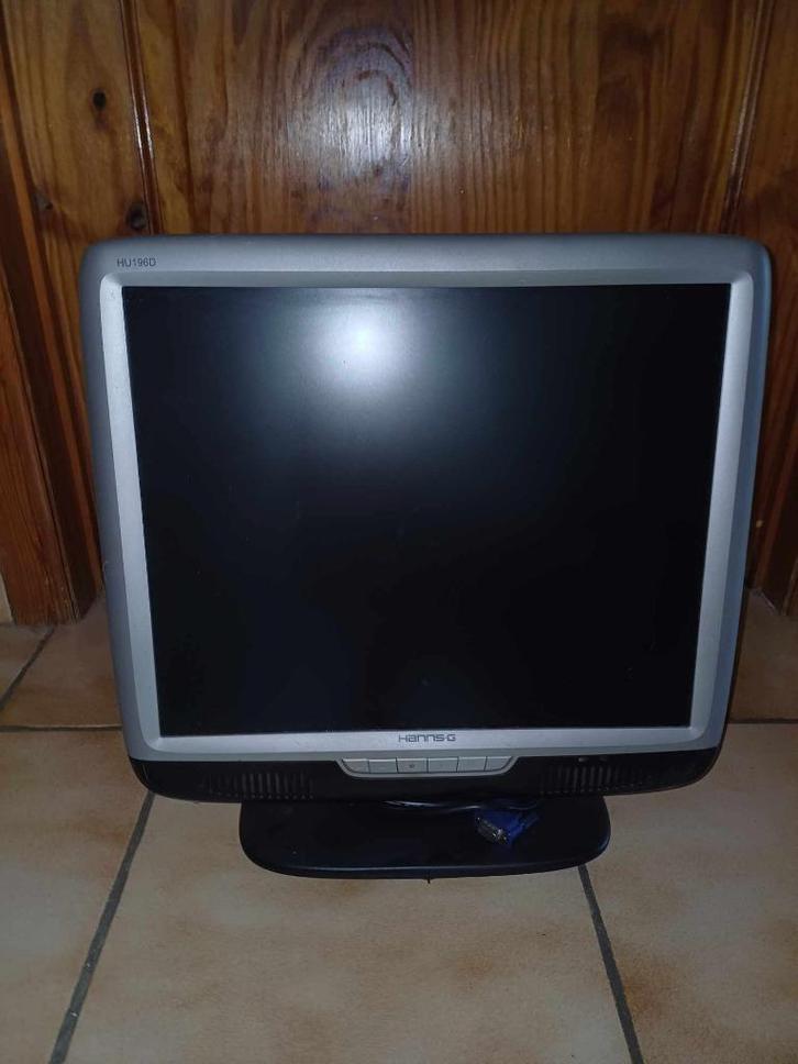 Moniteurs, Computers en Software, Monitoren, Gebruikt, DVI, Kantelbaar, Ophalen