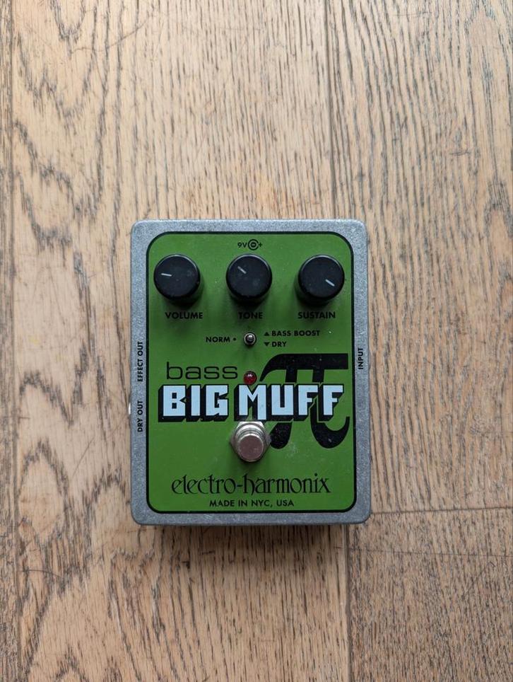 Electro Harmonix Bass Big Muff Pi, Muziek en Instrumenten, Effecten, Gebruikt, Ophalen of Verzenden