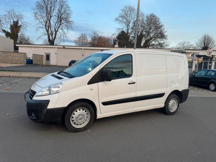 Peugeot Expert 2.0L 130 Cv * 2016 * 150000 km Carpass OK *, Autos, Camionnettes & Utilitaires, Entreprise, Achat, ABS, Airbags