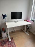 Verstelbaar bureau standing desk Trotten Ikea, Ophalen, Zo goed als nieuw, Bureau