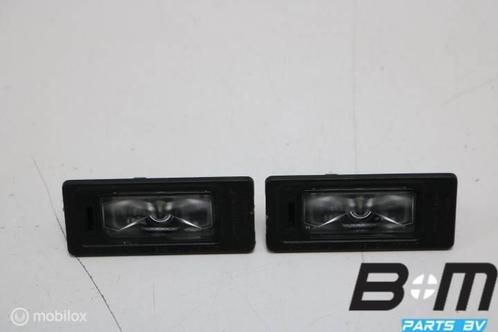 Set kentekenplaatverlichting VW Passat B8 5NA943021, Auto-onderdelen, Verlichting, Gebruikt