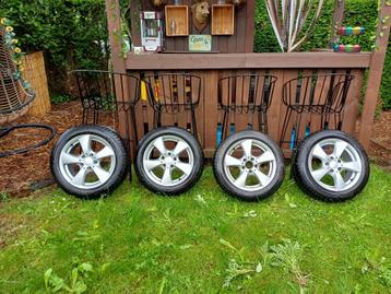 4 Nieuwe Mercedes Winterbanden velgen alu 205 55 R16 beschikbaar voor biedingen