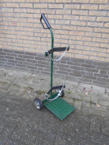 steekwagen voor gasflessen beschikbaar voor biedingen