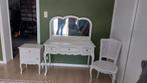 Coiffeuse, table de chevet et chaise, Enlèvement, Utilisé
