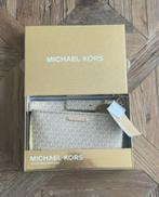 Michael Kors Belt Bag S/M, Handtassen en Accessoires, Tassen | Damestassen, Ophalen, Nieuw, Beige, Overige typen