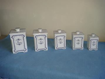 5-delige kruidenset   ( keramiek ) beschikbaar voor biedingen