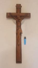 Crucifix (B) Crucifix mural croix bois, Antiquités & Art, Enlèvement ou Envoi
