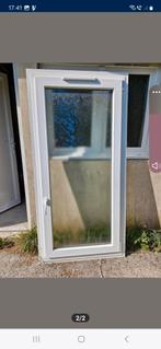 Châssis fenêtre de salle de bain, Bricolage & Construction, Vitres, Châssis & Fenêtres, Enlèvement